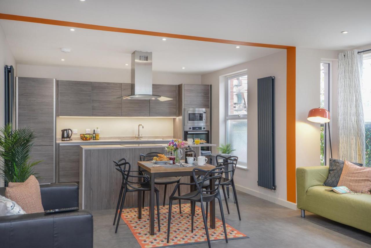 Apartment Three - Free Private Car Park - Sleeps 6 - 3 Shower Rooms - By Ocean City Retreats Plymouth Exterior foto