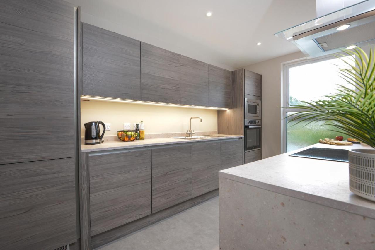 Apartment Three - Free Private Car Park - Sleeps 6 - 3 Shower Rooms - By Ocean City Retreats Plymouth Exterior foto